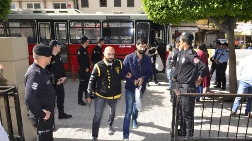 Bankaların Sistem A&ccedil;ığını Bulan Dolandırıcılar Adliyede