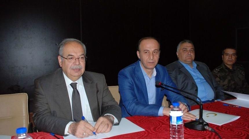 Vali Erin, Halkla Buluşarak Sorunları Dinledi