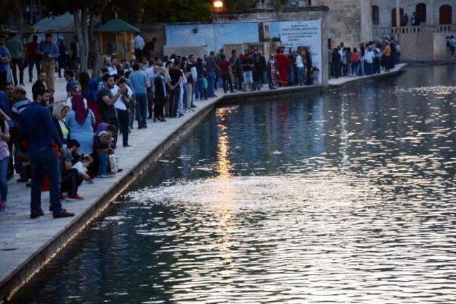 Balıklıgöl'e Ziyaretçi Akını