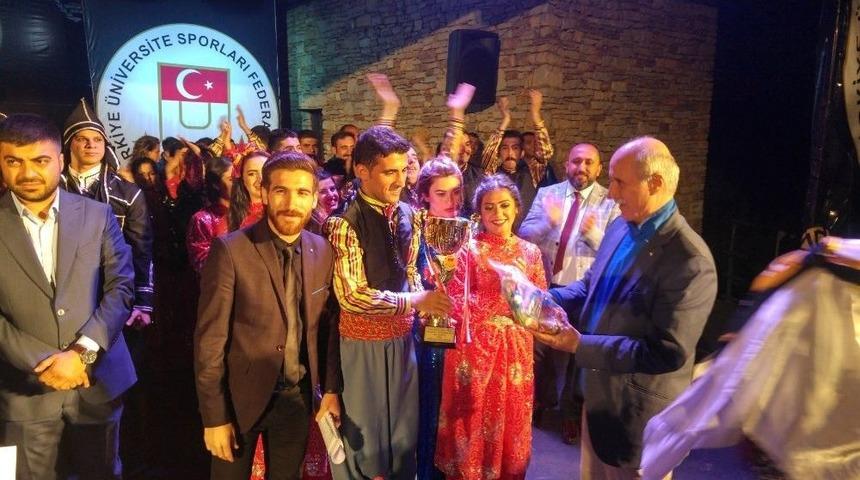 D&uuml; Halk Oyunları Ekibi T&uuml;rkiye Birincisi Oldu