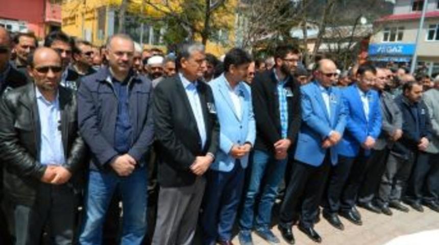 İl Genel Meclisi Üyesi Bedrettin Çakıcı Toprağa Verildi