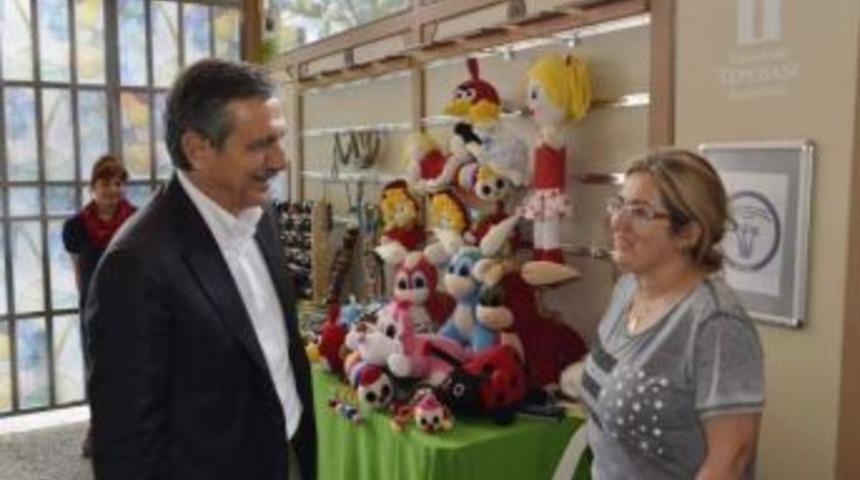 Hanımeli Sokağına Yoğun İlgi