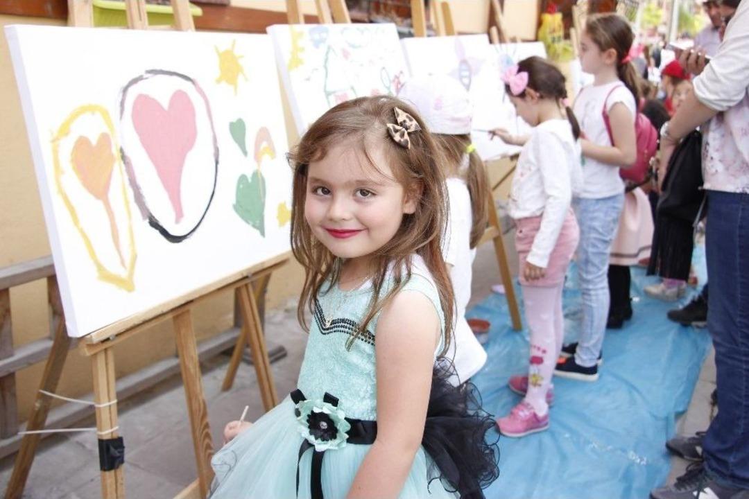 Odunpazarı&rsquo;nda 1 Hafta Ertelemeli 23 Nisan Coşkusu