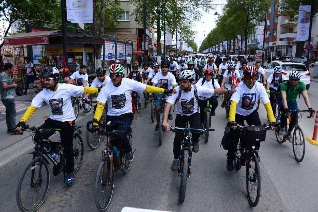 Pedallar Bu Kez &lsquo;kitap&rsquo; İ&ccedil;in &Ccedil;evrildi