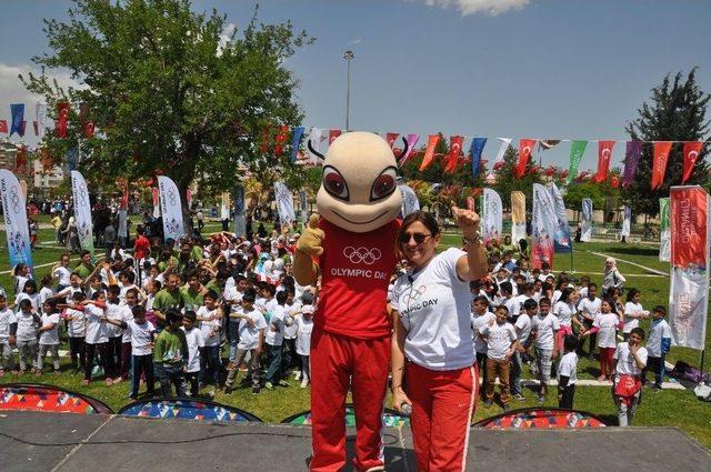 Tmok’un Olimpik Gün Etkinliklerinin İlki Gaziantep’te Yapıldı