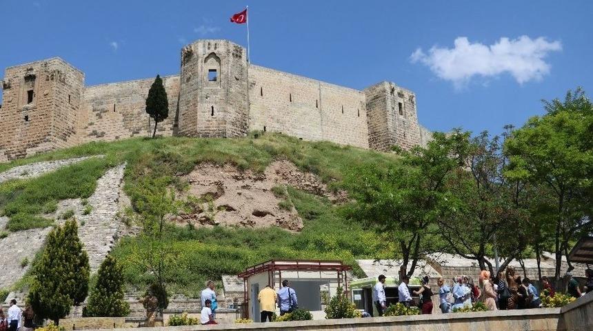 Gaziantep Kalesine Ziyaret&ccedil;i Akını