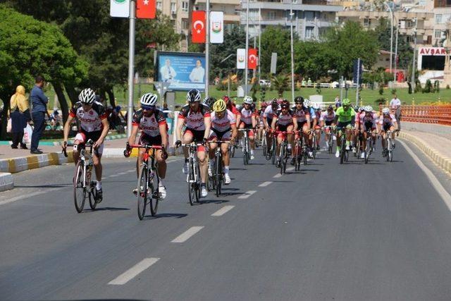 Bisiklet Tutkunları Şanlıurfa’da Yarıştı