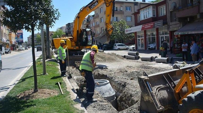 Saski Orhangazi Caddesinde Altyapı &Ccedil;alışmalarını S&uuml;rd&uuml;r&uuml;yor