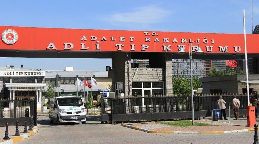 Sarıyer&rsquo;de Kurşunlanan Ara&ccedil;ta &Ouml;len Kuveytlinin Cenazesi, Adli Tıp&rsquo;tan Alındı