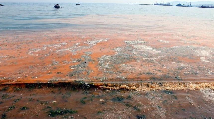 Marmara Denizi Turuncuya B&uuml;r&uuml;nd&uuml;