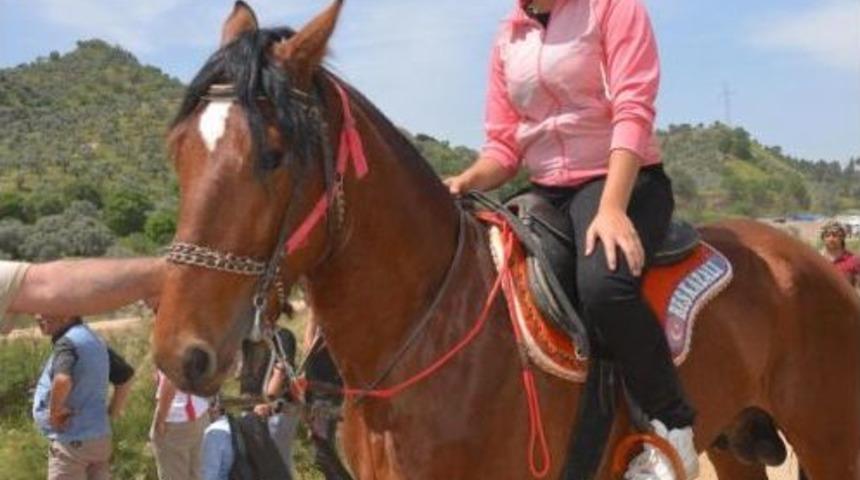 K&ouml;şk'te 'rahvan Atlar' 3'&uuml;nc&uuml; Kez Koştu