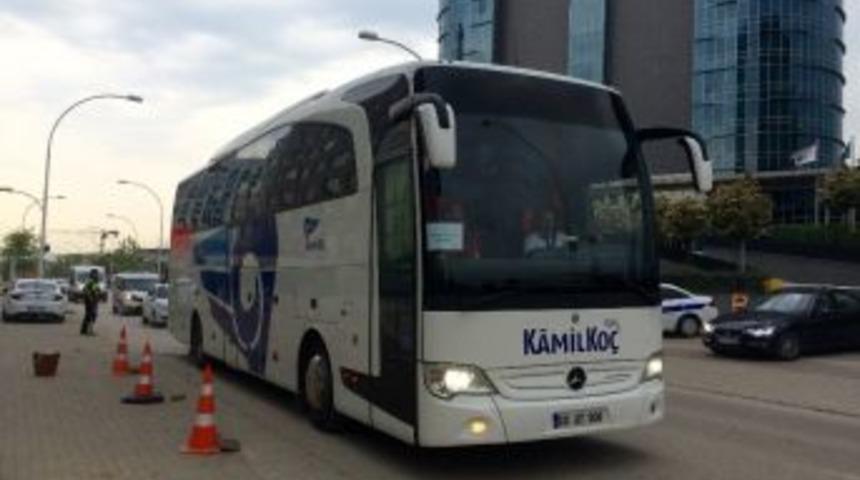 Galatasaray Kafilesi Bursa&rsquo;ya Geldi