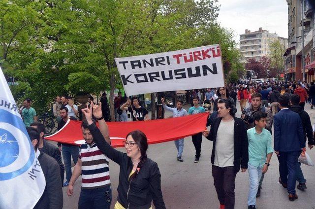 Orhun Derneği, 3 Mayıs Türkçülük Günü’nün 72. Yıldönümü İçin Yürüdü