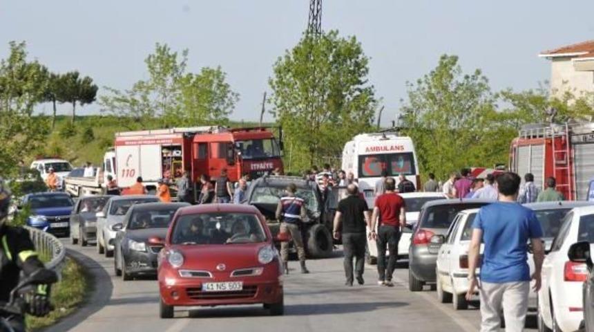 3 Ara&ccedil; &Ccedil;arpıştı: 2 &Ouml;l&uuml;, 5 Yaralı