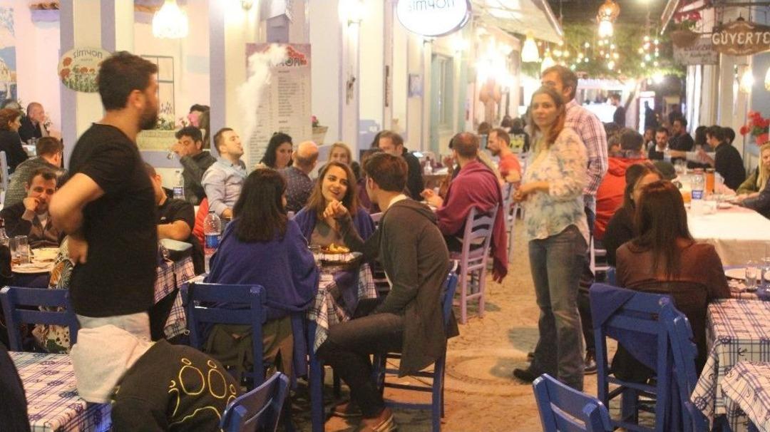 Vatandaşlar Bozcaada&rsquo;ya Akın Etti