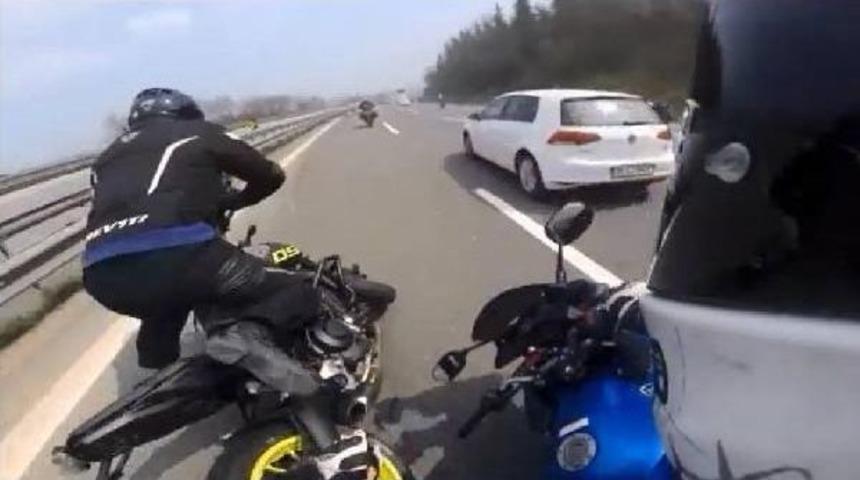 Motosiklet&ccedil;ilerin Yaptığı Kaza Kamerada