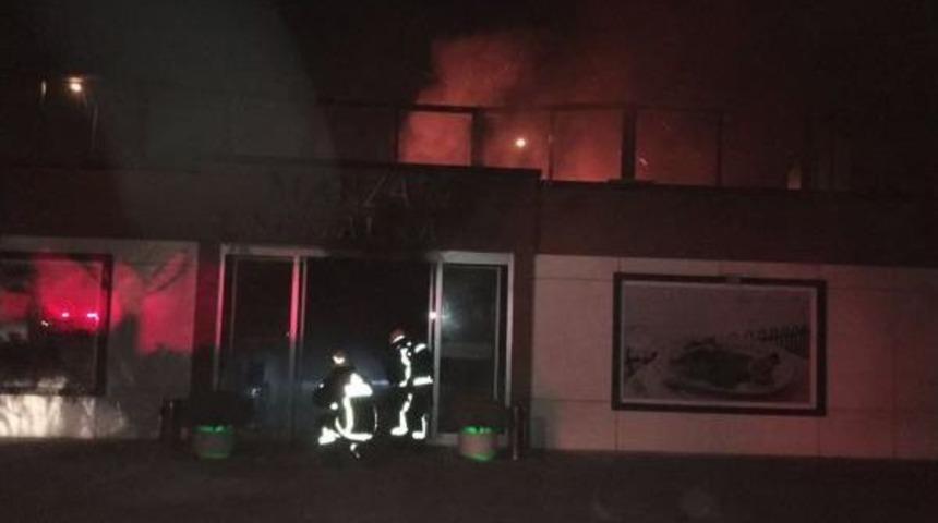 Bakırk&ouml;y'de Korkutan Yangın