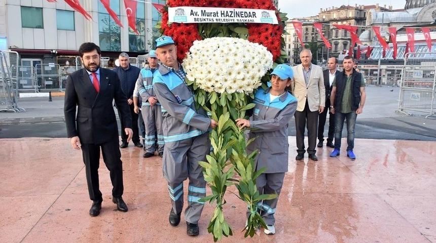 Taksim Meydanı&rsquo;na İlk Gelen Murat Hazinedar Oldu