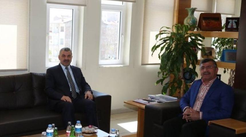 Kayseri B&uuml;y&uuml;kşehir Belediye Başkanı&rsquo;ndan Akdoğan&rsquo;a Ziyaret