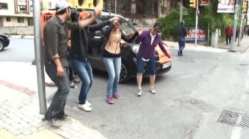 1 Mayıs Kutlamalarına Horonla Başladılar