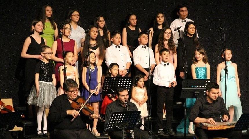 Samsun&rsquo;da &Ccedil;ocuk Ve Gen&ccedil;lik Korosu R&uuml;zgarı