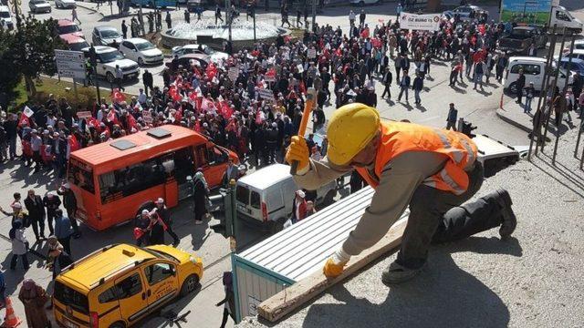 İnşaat İşçileri 1 Mayıs’ta Da Görevlerinin Başında