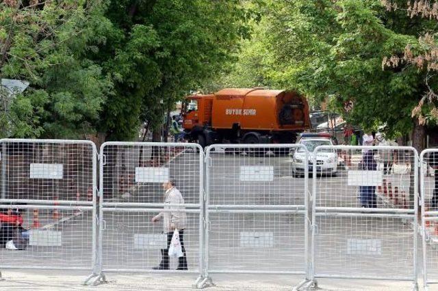 Ankara'da '1 Mayıs' Önlemleri; 4 Bin 500 Polis Görev Aldı