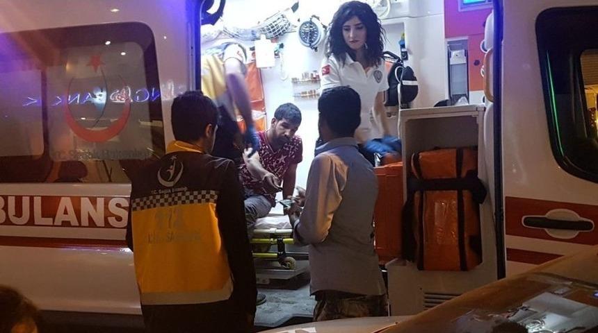 Merdivenden D&uuml;şen Tamircinin Bacağı Kırıldı