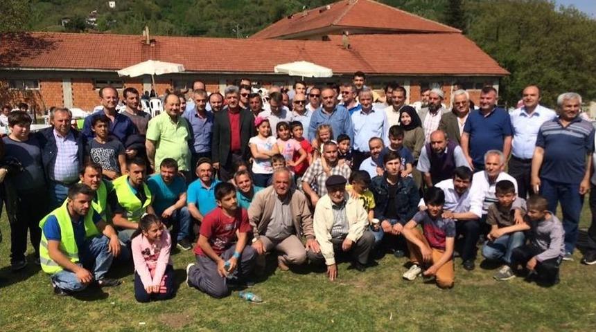 Yetiştirme Yurdu &Ouml;ğrencileri Yığılca&rsquo;da Başkan Yiğit&rsquo;in Konuğu Oldu