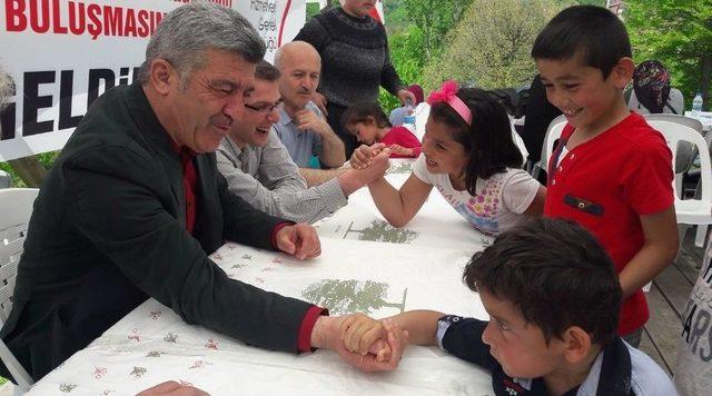 Yetiştirme Yurdu Öğrencileri Yığılca’da Başkan Yiğit’in Konuğu Oldu