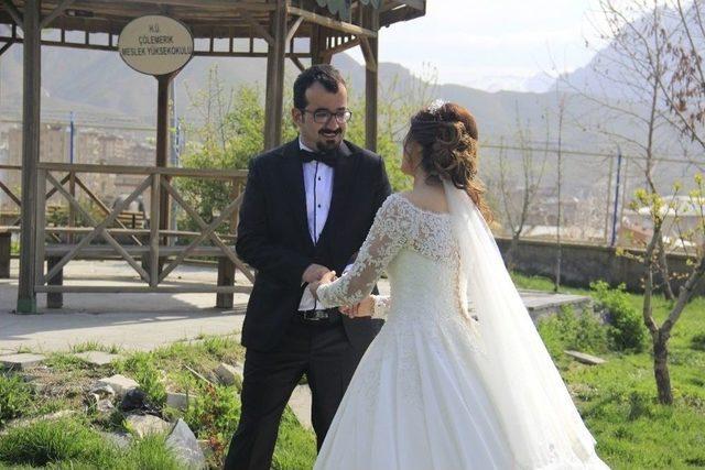 Hakkarili Plastik Cerrah Uzmanına G&ouml;rkemli D&uuml;ğ&uuml;n 1