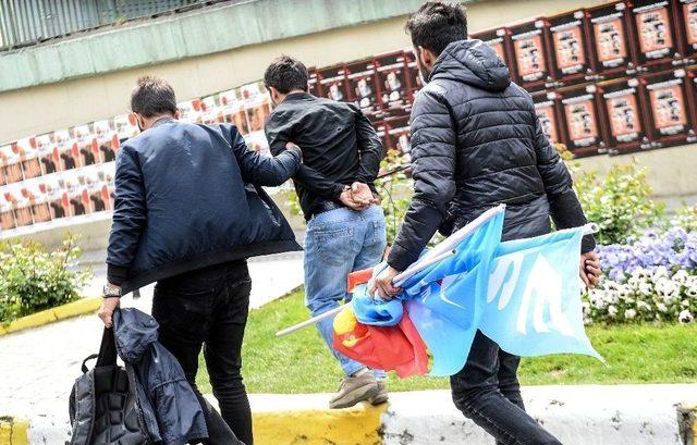 Şişli&rsquo;den Taksim&rsquo;e Y&uuml;r&uuml;mek İsteyen Gruba M&uuml;dahale 2