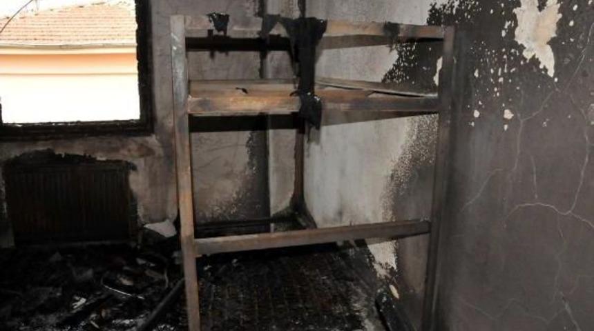 Yalovaspor Tesislerinde Korkutan Yangın