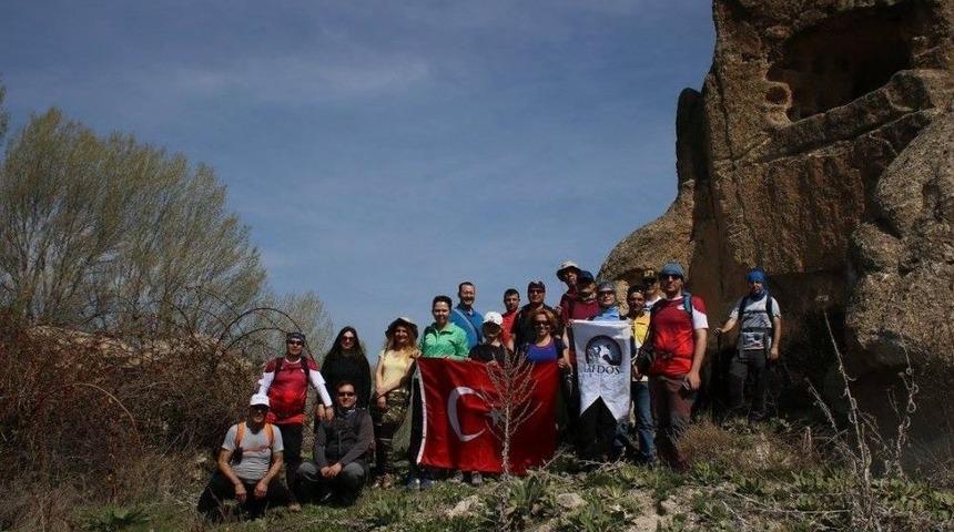Afdos Doğa Y&uuml;r&uuml;y&uuml;şlerine Frig Vadisi İle Devam Etti