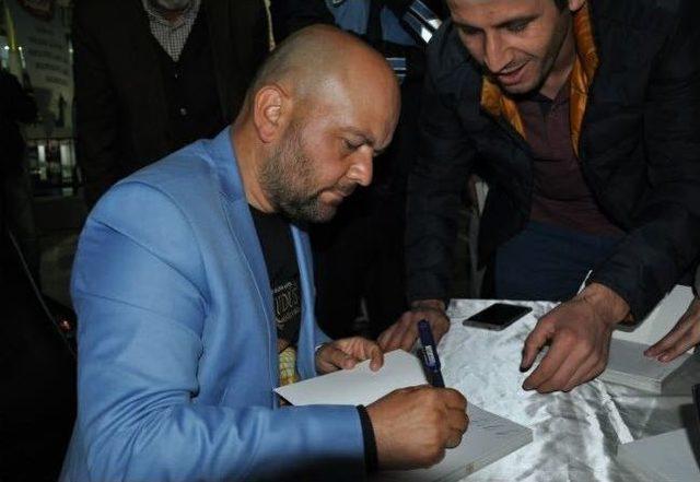 Yazar Talha Uğurluel Simav’da ’arzın Kapısı Kudüs’ Programına Konuk Oldu