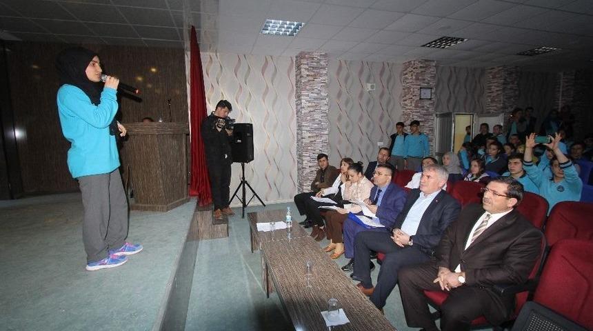 Fen Lisesi Ve Bayburt Belediyesi&rsquo;nden Vakt-i Şiir Yarışması