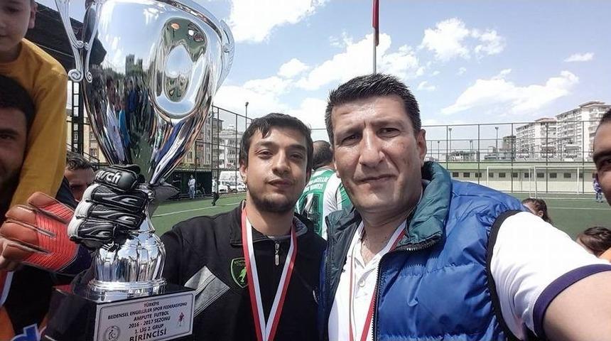 Arslanboğa&rsquo;nın &Ccedil;alıştırdığı Şehit Kamil Bedensel Engelliler Takımı Şampiyon Oldu