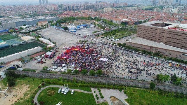 Bakırk&ouml;y&rsquo;de 1 Mayıs Coşkusu Havadan G&ouml;r&uuml;nt&uuml;lendi 1