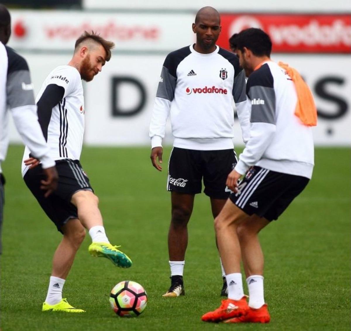 Beşiktaş, Fenerbah&ccedil;e Hazırlıklarına Başladı