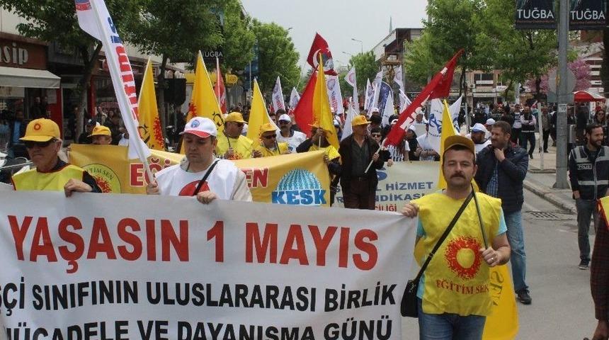 D&uuml;zce&rsquo;de 1 Mayıs Kutlamalarına Katılım Az Oldu