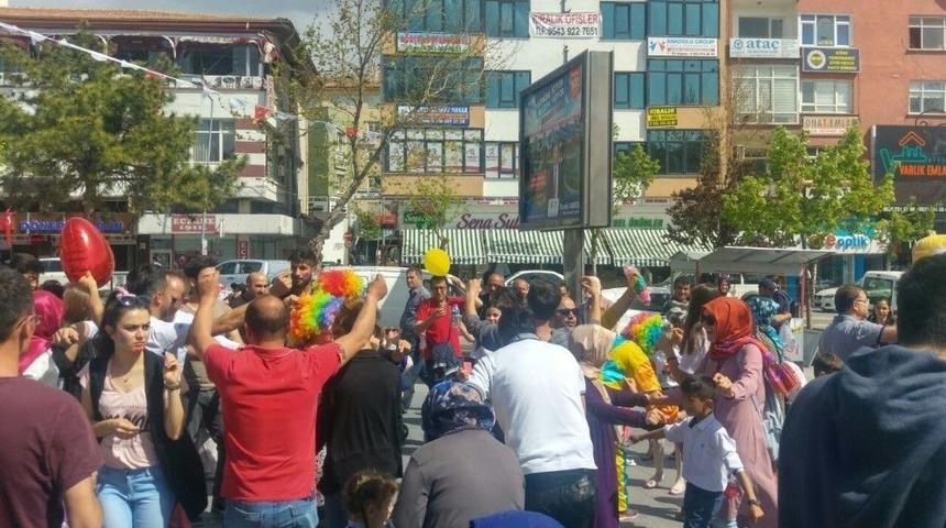 Niğde&rsquo;de Babasız Bırakılan &Ccedil;ocuklar En Mutlu G&uuml;n&uuml;n&uuml; Yaşadı