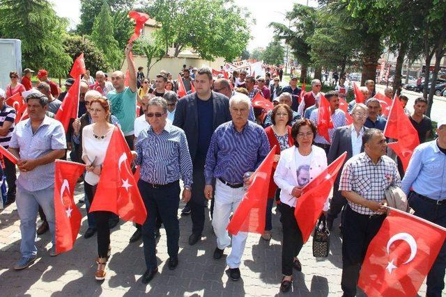 Edremit&rsquo;te 1 Mayıs Kutlandı 1