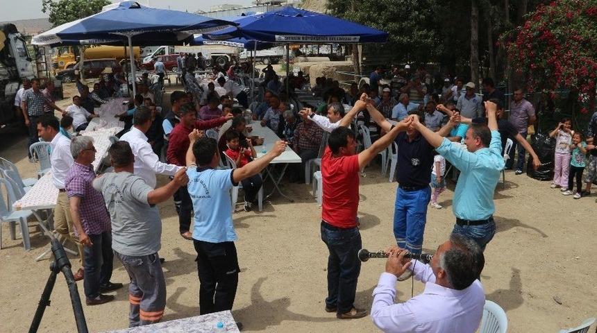 Mut&rsquo;ta Belediye İş&ccedil;ilerinin Bayram Coşkusu