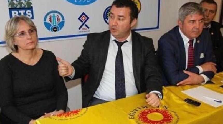 Fet&ouml;'den A&ccedil;ığa Alınan T&uuml;rkan &Ouml;ğretmenin 'g&ouml;reve Iade' Mutluluğu