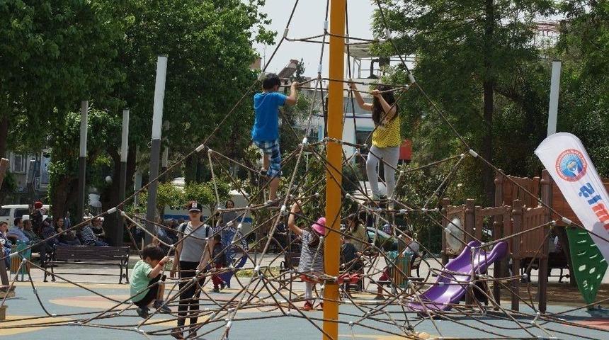 1 Mayıs &Ccedil;ocuklara Yaradı