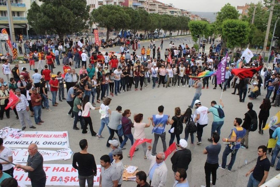 Denizli&rsquo;de 1 Mayıs Y&uuml;r&uuml;y&uuml;ş Ve Halaylarla Kutlandı