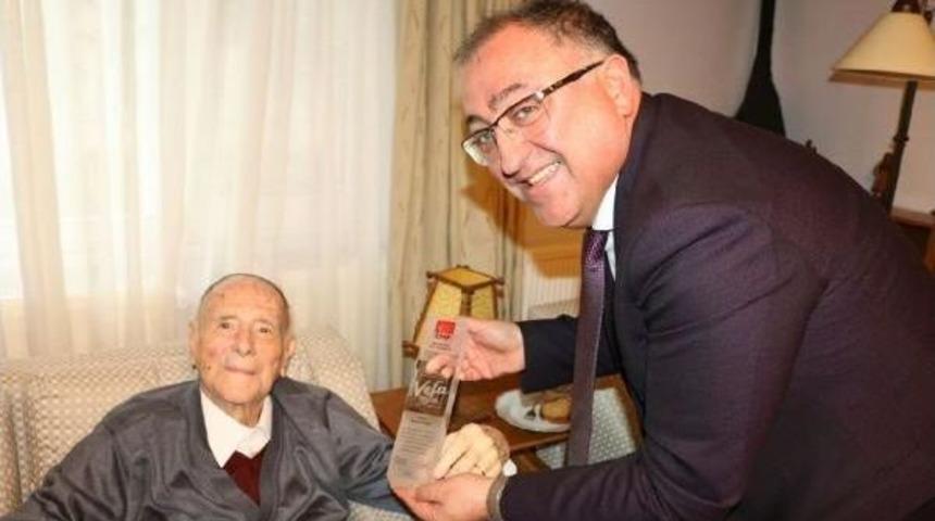 İstanbul Eski Belediye Başkanı Ahmet İsvan Yaşamını Yitirdi