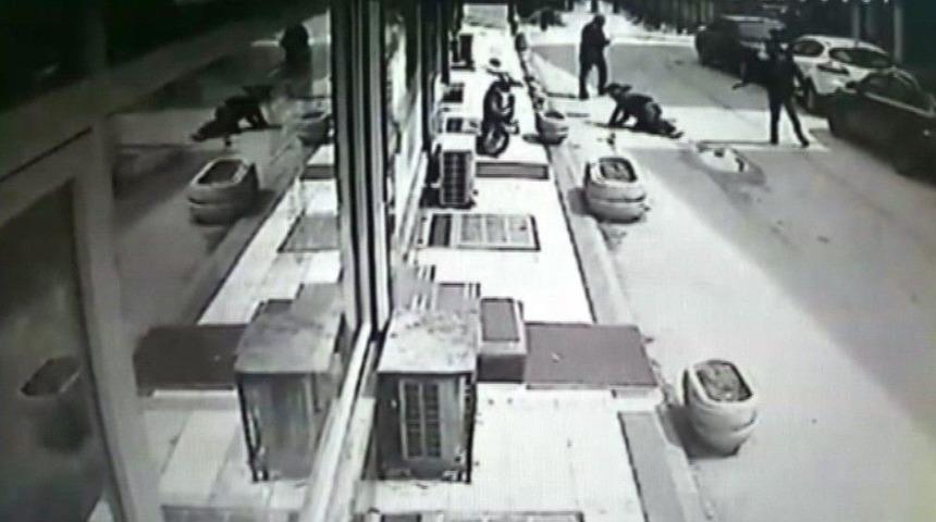 D&uuml;zce&rsquo;de Silahlı Yaralama Kameralara Yansıdı