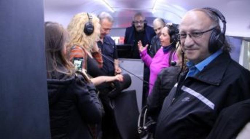 Trt Fm 90&rsquo;ıncı Yılda 90 Yayın Otob&uuml;s&uuml; Erzurum&rsquo;da