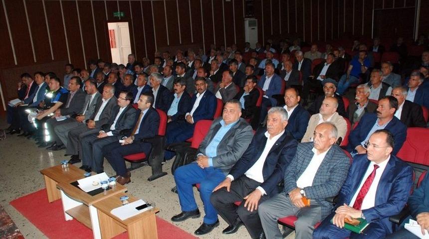 Vali Erin K&ouml;y Ve Mahalle Muhtarlarıyla Buluştu